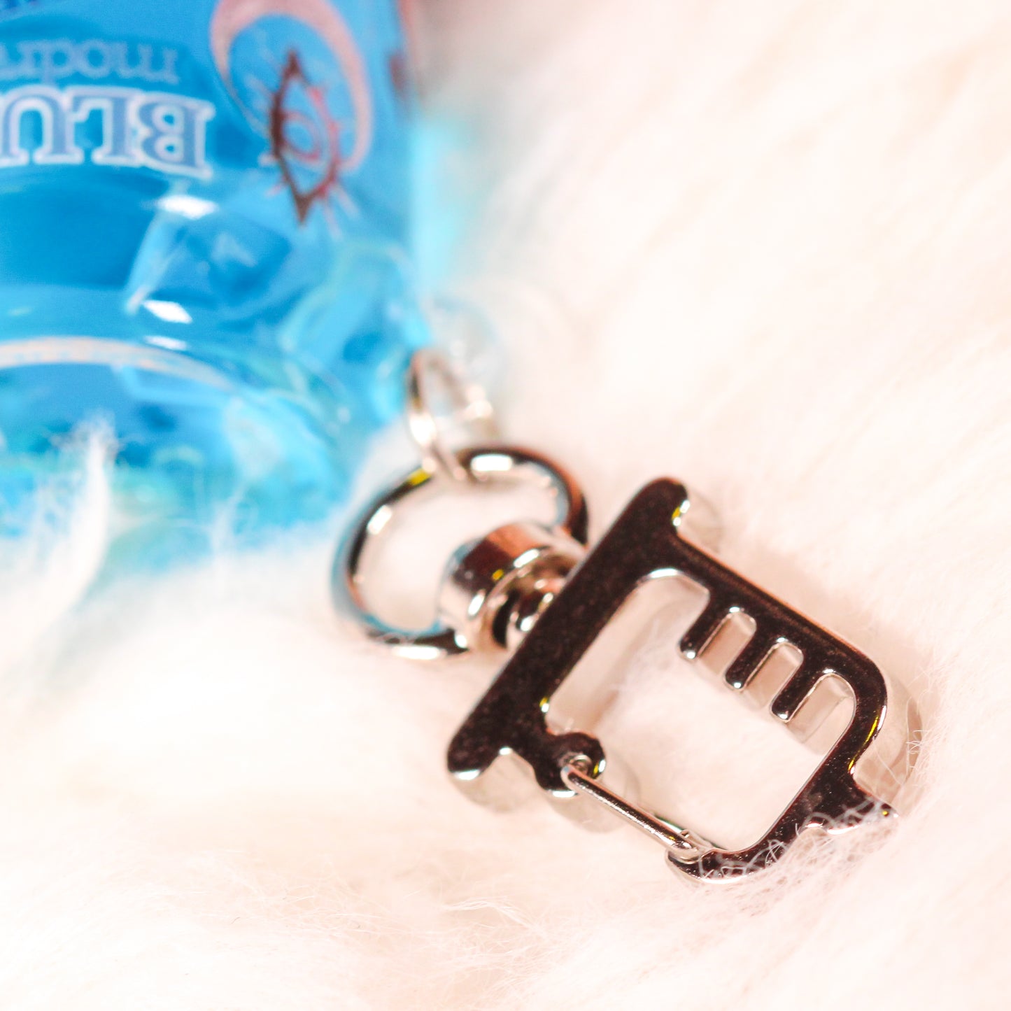 Fear & Hunger Blue Vial Liquid Charm